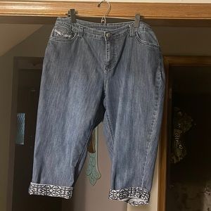CJ Banks size 14 Jean capris